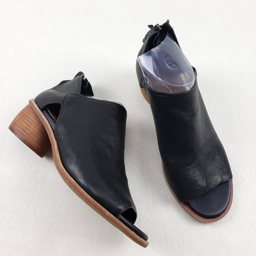 Sofft Carleigh Peep Toe Heel Womens 7.5 Black Leather Block Heel Zip Up Bootie - Picture 2 of 14